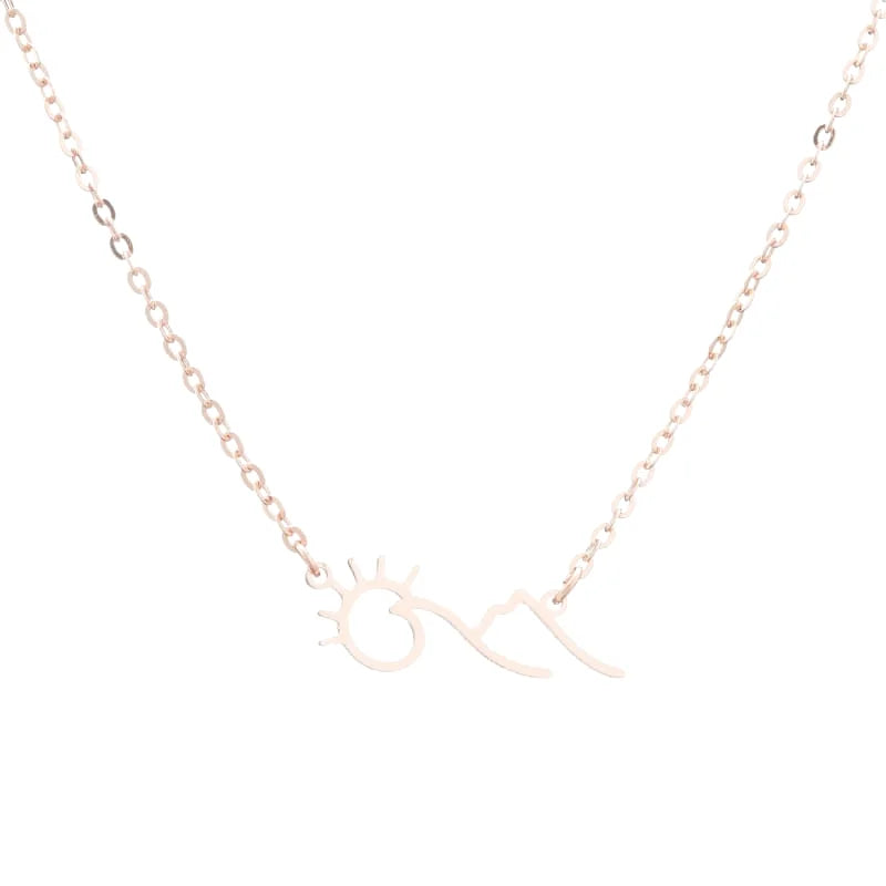 Ressentez l’Aventure: Collier Montagne en Acier Inoxydable