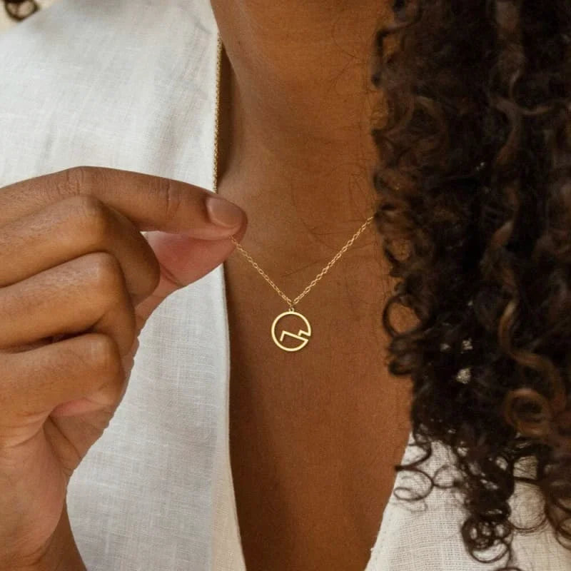 collier sommet montagne