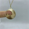 Horizon Enchanté : Pendentif Montagne doré