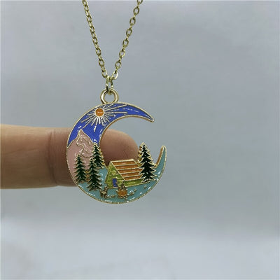 Horizon Enchanté : Pendentif Montagne doré