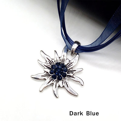 Gravissez les Sommets de la Mode avec le Pendentif Etoile