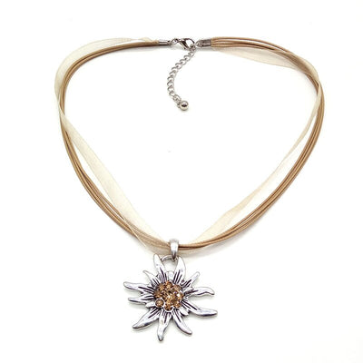 Gravissez les Sommets de la Mode avec le Pendentif Etoile