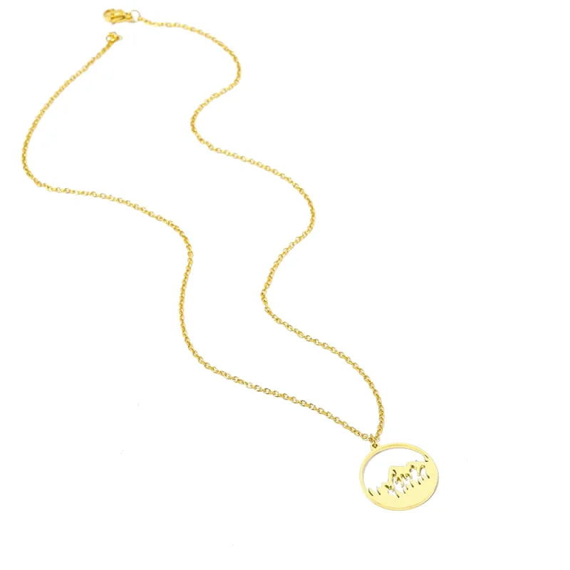 Exploration en Élégance: Pendentif Montagne