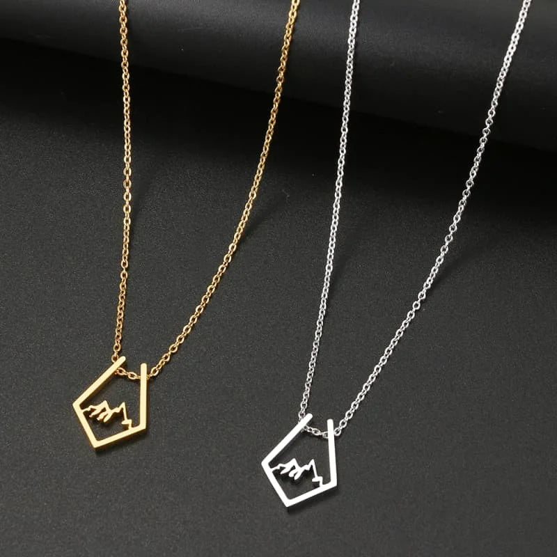 Symbole Naturel: Pendentif Montagne en Or Jaune